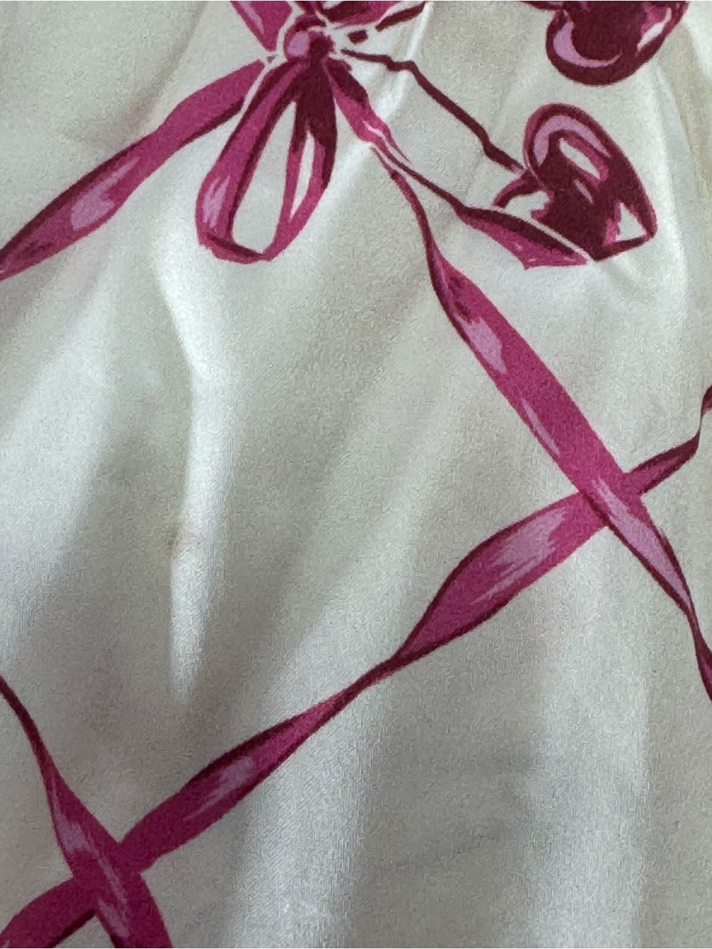 Authentic SLIP® Silk Sweet Cherry Queen Pillowcase - Picture 7 of 12
